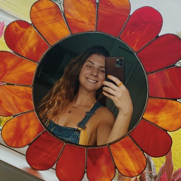 Profile Picture of Amelia Nelson (@ameliamayn) on Poshmark