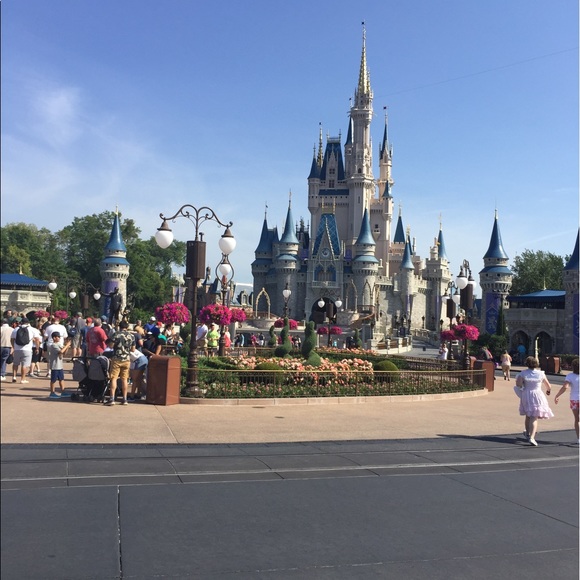 Profile Picture of Tiffany Vestal (@polaris450) on Poshmark