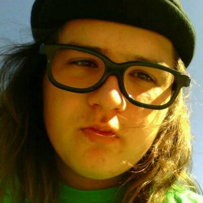 Profile Picture of Mitchell Wingert (@MSwizzlez30) on Twitter