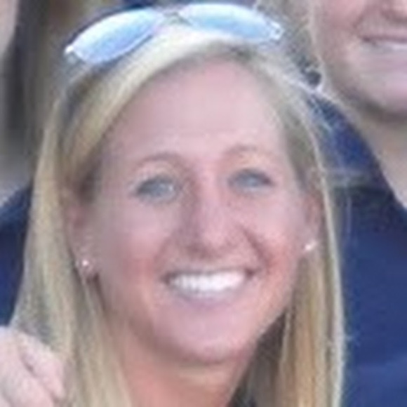 Profile Picture of Deven Owsiany (@devenowsiany) on Poshmark