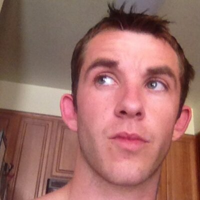 Profile Picture of Dan Desroches (@dantheeffinman) on Twitter