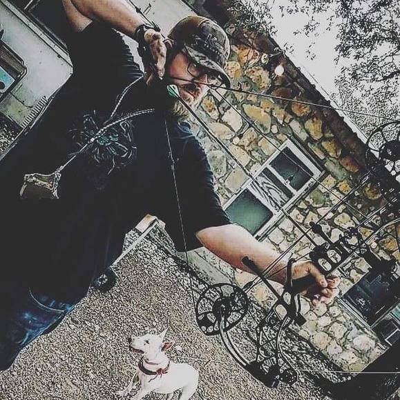 Profile Picture of Andy Vaughn (@andymane69) on Poshmark