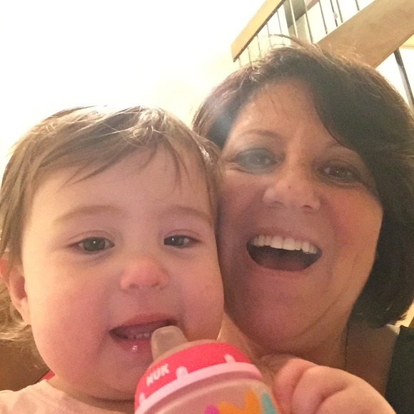 Profile Picture of Paula Thomas (@pkthomas) on Poshmark