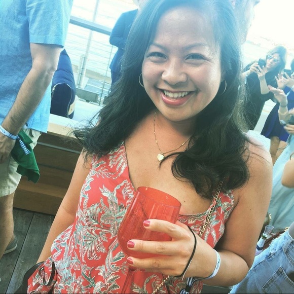 Profile Picture of Wai Kong (@waisy99) on Poshmark