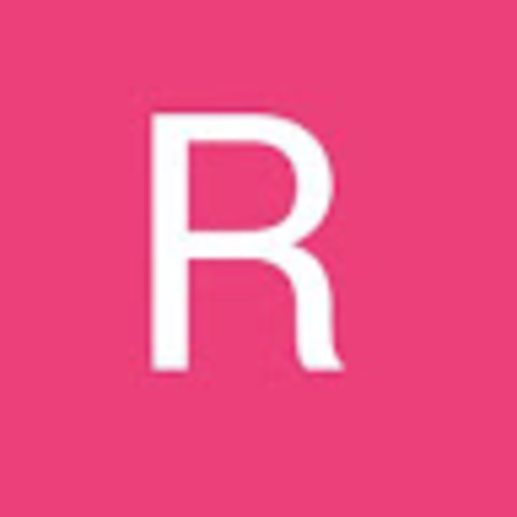 Profile Picture of Rose Zepeda (@simplysushi) on Poshmark