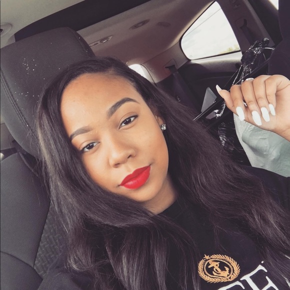 Profile Picture of Dominique Franklin (@domoalexis) on Poshmark