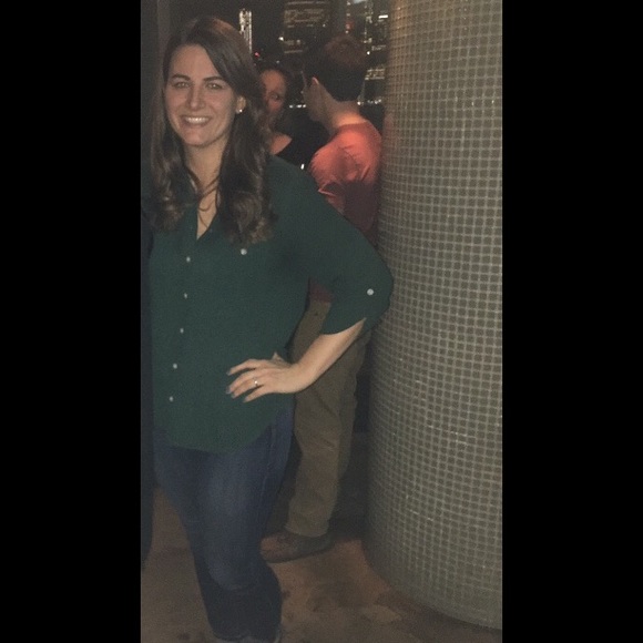 Profile Picture of Leanne Mccarthy (@leanne0709) on Poshmark