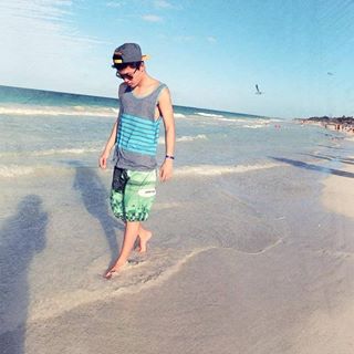 Profile Picture of Tao Zhong (@tao.zhong) on Facebook