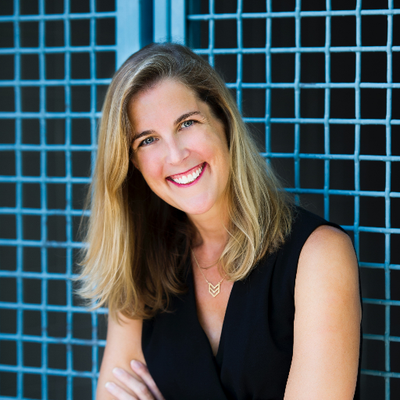 Profile Picture of Amanda Eyre Ward (@amandaeyreward) on Twitter