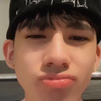 Profile Picture of PeterKonstantinakos (@Cheater_Patato) on Twitter