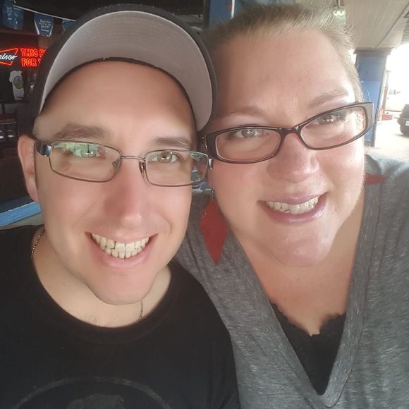 Profile Picture of Erin Moriner (@mangoswirls) on Poshmark