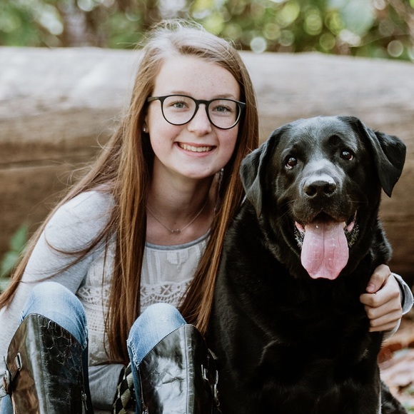 Profile Picture of Penelope Clark (@penelope_clark) on Poshmark