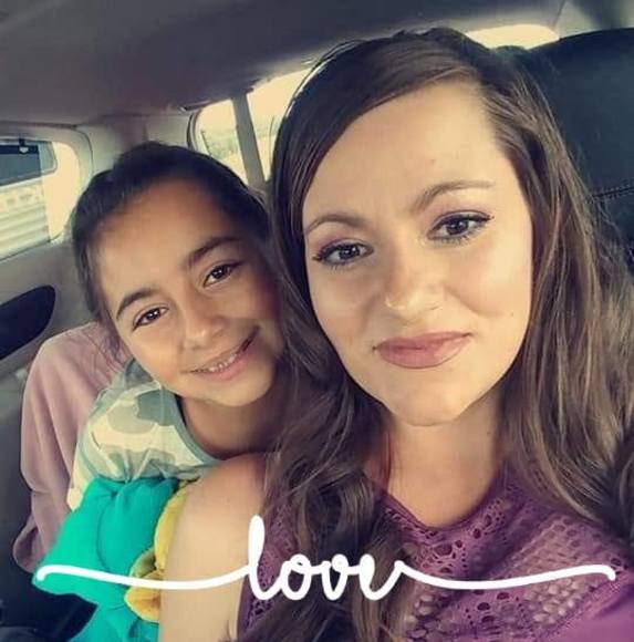 Profile Picture of Melissa Geary (@melissageary929) on Poshmark