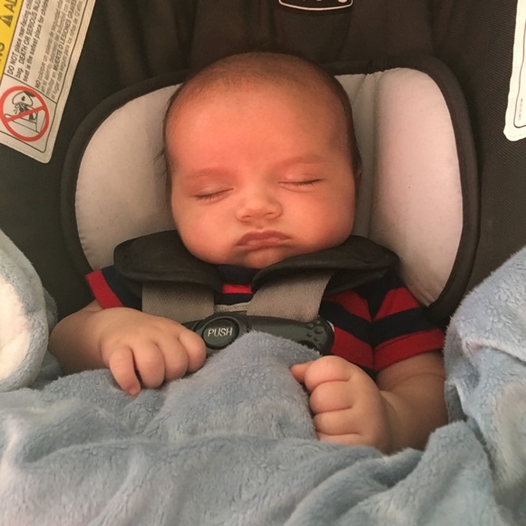 Profile Picture of Lisa Evitts (@lisaevitts) on Poshmark