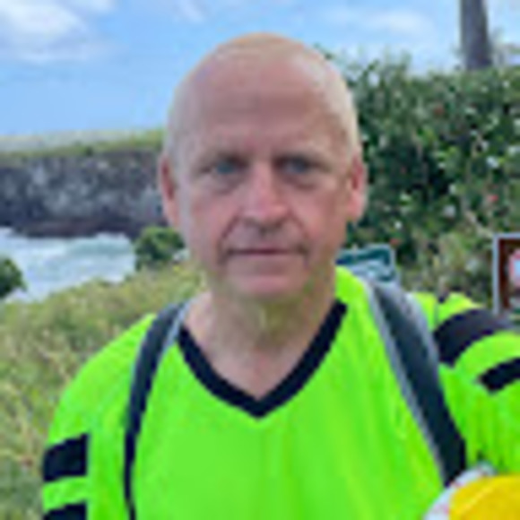 Profile Picture of David Krohn (@davidkrohn2020) on Poshmark