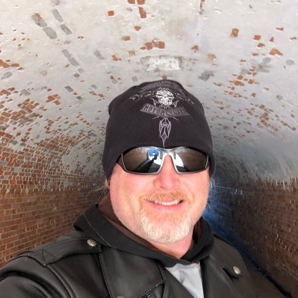 Profile Picture of Charles Cabaniss (@darryl54) on Poshmark