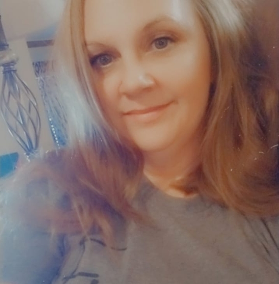 Profile Picture of Brandi Jones (@mommabjones4) on Poshmark