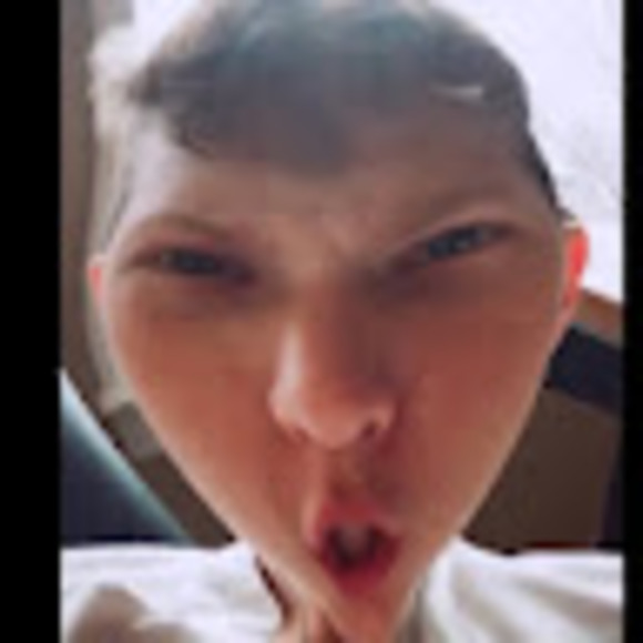 Profile Picture of Alex Hays (@2040801) on Poshmark