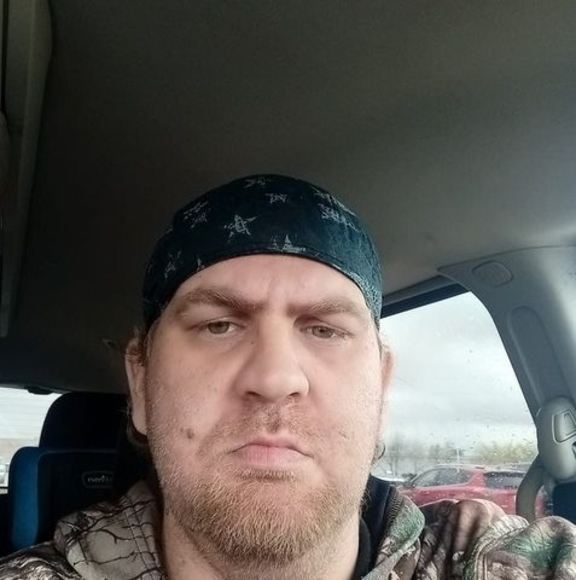 Profile Picture of Keith Hale (@khale0587) on Poshmark