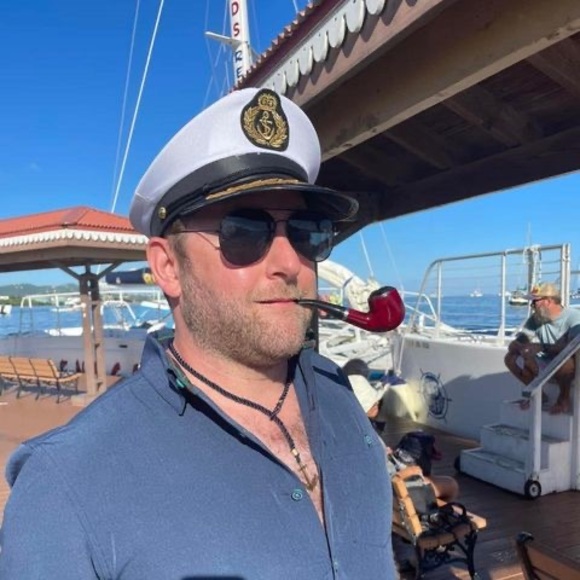 Profile Picture of Chip Diffendaffer (@cdiffendaffer) on Poshmark