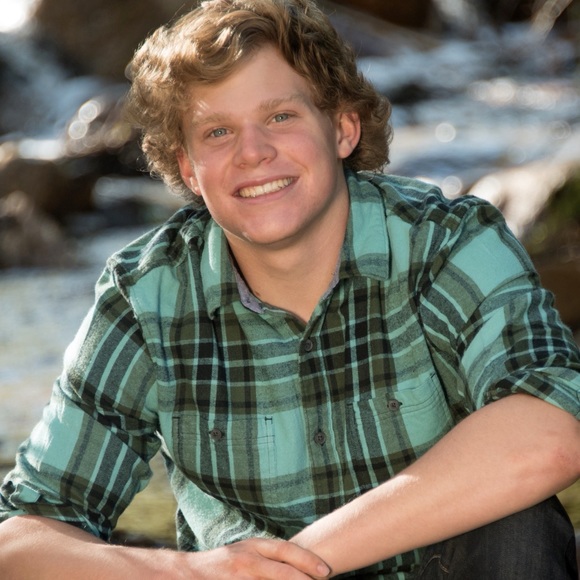 Profile Picture of Matt Berghorst (@matt_berghorst) on Poshmark