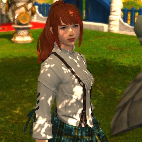 Profile Picture of Vicki Chung (@sapehina) on Poshmark