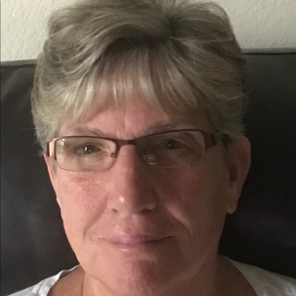 Profile Picture of Carol Conley (@cconley65) on Poshmark