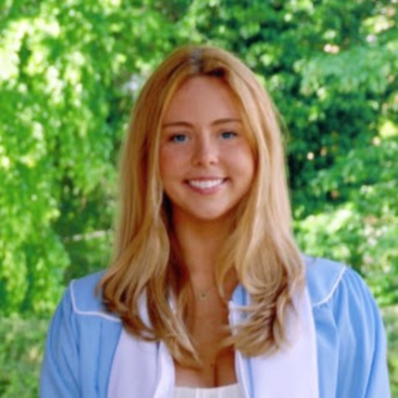 Charlotte Melgard - Poshmark Profile Picture of Charlotte Melgard (@cmelgard88) on Poshmark