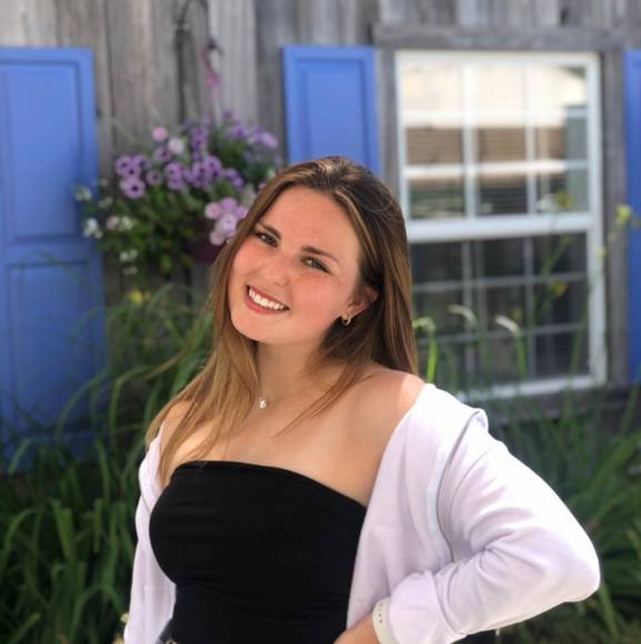 Profile Picture of Mackenzie Paul (@mackenziepaul) on Poshmark
