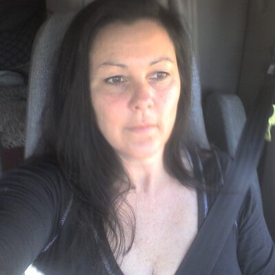 Profile Picture of Desiree (@TruckerDesiree) on Twitter