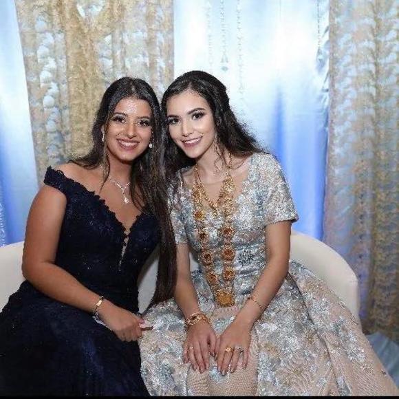 Profile Picture of Sara Sallaj (@sarasallaj16) on Poshmark