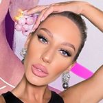 Profile Picture of Victoria (@victorialazaruk) on Instagram