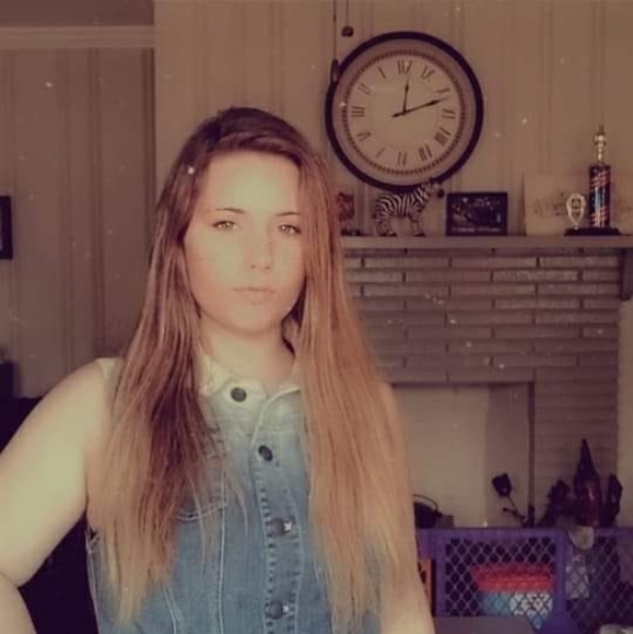 Profile Picture of Katie Breuhl (@redneck3131) on Poshmark