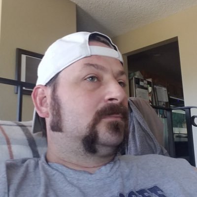 Profile Picture of Aaron Wall (@aaronlwall) on Twitter