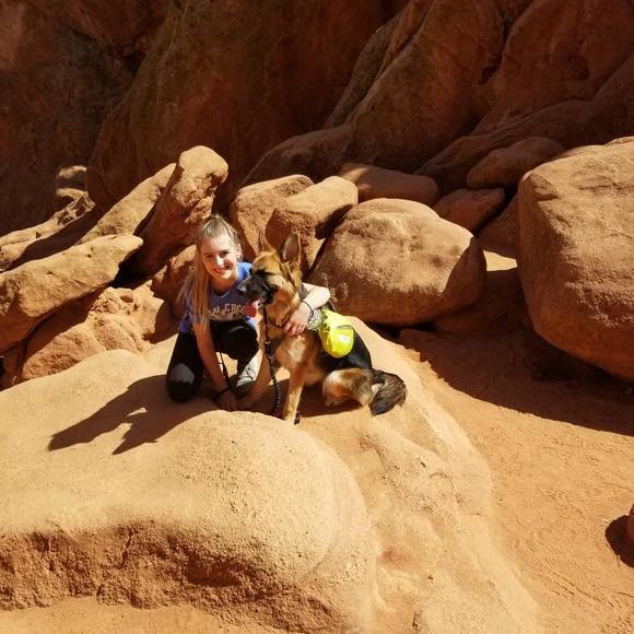 Profile Picture of Saige Standridge (@saigeyyypoo) on Poshmark