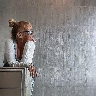 Profile Picture of Cheryl Travers (@themodforest) on Twitter