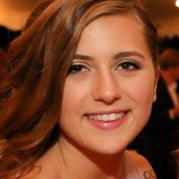 Profile Picture of Kristie Magafas (@kmagafas) on Poshmark