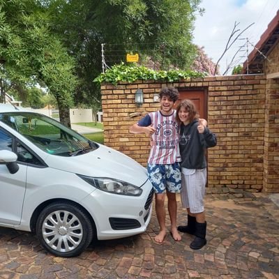 Profile Picture of Annie Davey (@AnnieDa73296961) on Twitter