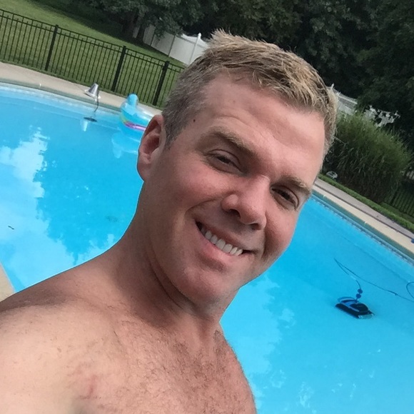 Profile Picture of Keith Stiles (@keithgotstiles) on Poshmark