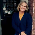 Profile Picture of Jaclyn Moore (@jaclynmoorerlty) on Instagram