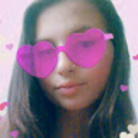 Profile Picture of Abby Proberts (@abbyproberts09) on Poshmark