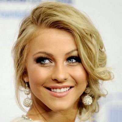 Profile Picture of Julia Youssef (@JoliaY) on Twitter