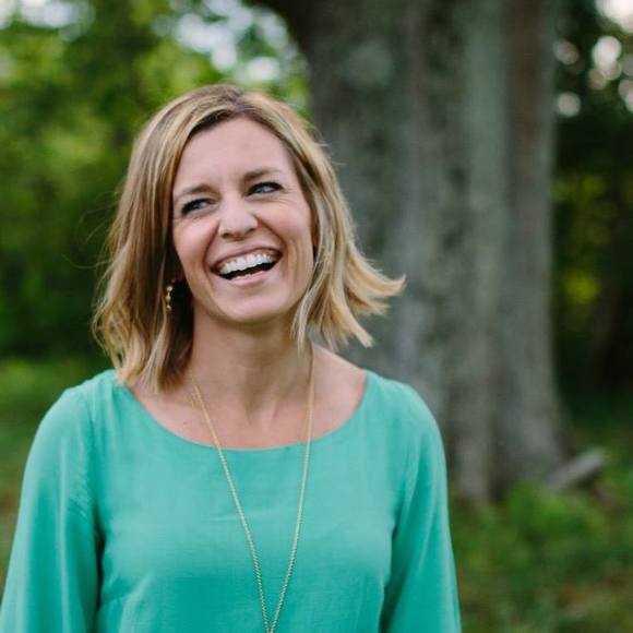 Profile Picture of Amanda Uher (@a_uher) on Poshmark