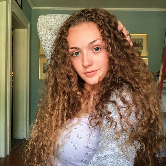 Gillian Morgan - Poshmark Profile Picture of Gillian Morgan (@ggm48) on Poshmark