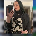 Profile Picture of Brittany  Main (@shark_waffles) on Instagram
