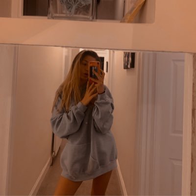 Profile Picture of Phoebe Sutherland (@PhoebeSutherla5) on Twitter