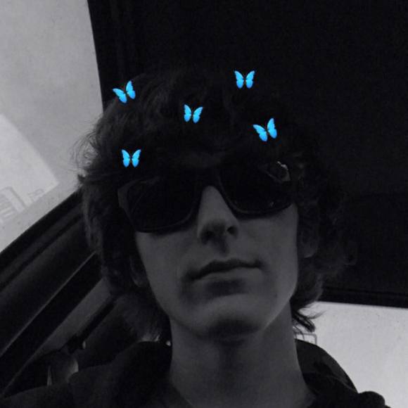 Profile Picture of Brian Carris (@briancarris) on Poshmark