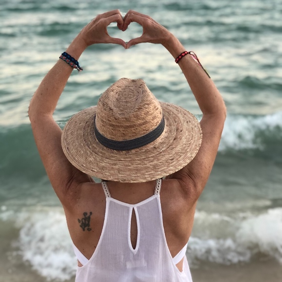 Profile Picture of Marty Walters (@surfsup17) on Poshmark