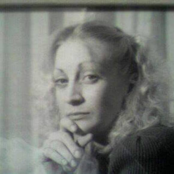 Profile Picture of Cheryl Roberts (@babygirlcr8) on Poshmark