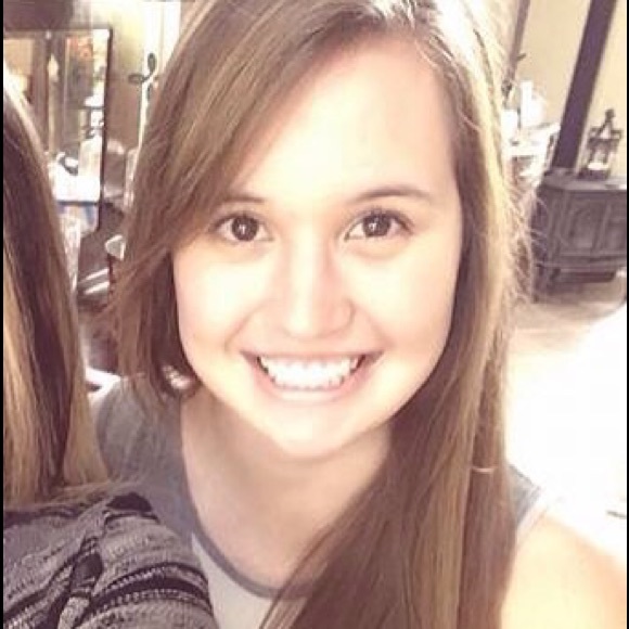 Jordan Machala - Poshmark Profile Picture of Jordan Machala (@jordanmachala) on Poshmark